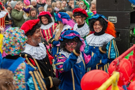 2024-11-16 Intocht Sint 350